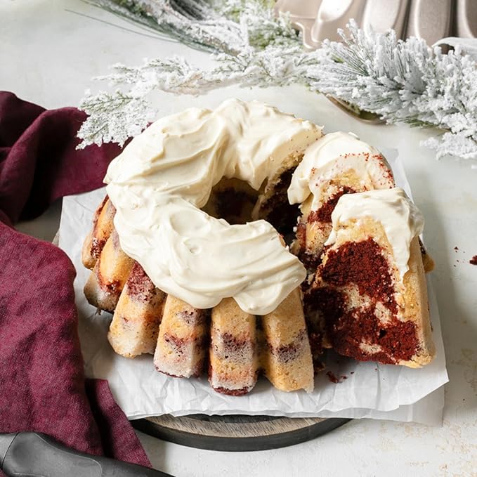 Baker's Secret for Fluted Cake Pan, Fluted Cake Pans, Die Cast Aluminum Cake Pans, 2 Layers Non-stick Coating, Novelty Cake Pan, 7.2 Cups Capacity - The Cast Aluminum Collection (Spring Water)