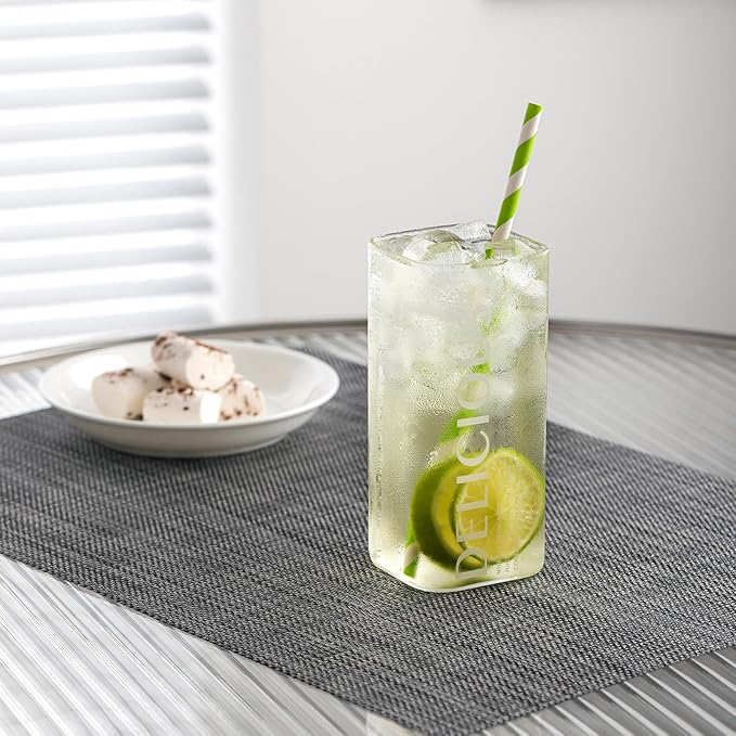 LEXMORE Placemat Set of 4 Vinyl/Plastic Woven Place Mats for Kitchen Table Indoor/Outdoor Washable Placemat Wipeable Dining Table Mats(Dark Gray)