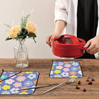 Vintage Boho Daisy Flowers Pot Holders Set of 2 Kitchen Heat Resistant Potholders for Microwave Cooking Baking Oven End Dishes and BBQ Gifts for Women
