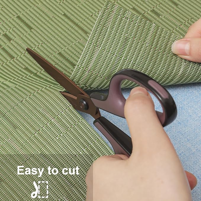 Myir JUN Placemats Set of 8, Vinyl Woven Placemats Place Mats Indoor Set of 8 Washable Table Mats Non-Slip Place mats for Dining Table (Green, Set of 8)