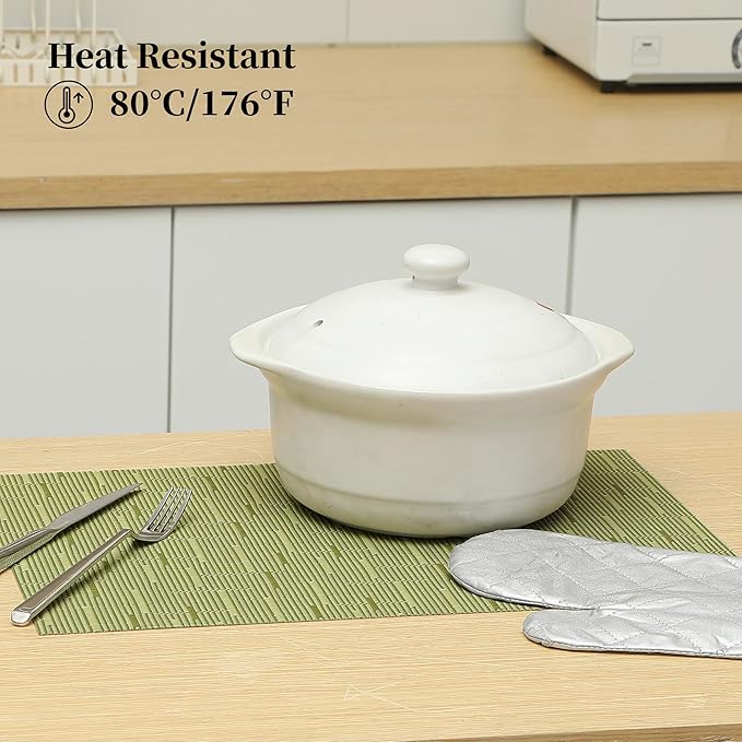 Leetaltree Pea Green Placemats Set of 4 - Heat Resistant Non-Slip Place mats for Dining Table, Washable Durable PVC Vinyl Woven Table Mats（Pea Green, 4）