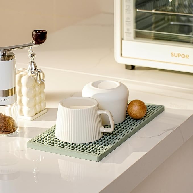 2PCS11.8 * 5.9in Green Bar Mat, Prevent Cups and Glasses from Sliding and Protect The Surface of The Table from Being Easily Damaged, Suitable for Bars, Home Bars and Coffee Bars