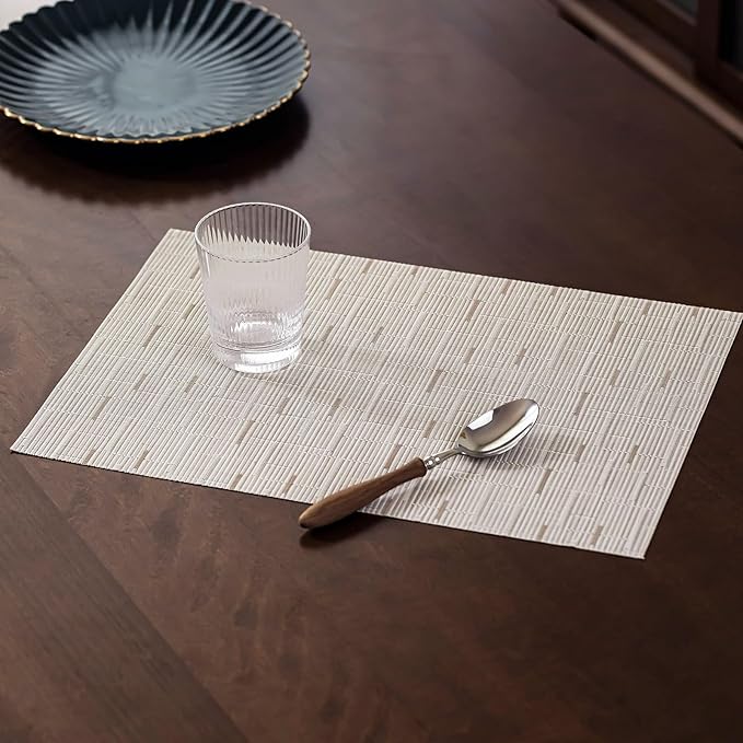 LEXMORE PVC Woven Placemats 4 PCS Wipeable Indoor/Outdoor Table Mats Washable Vinyl Place Mats for Dining Table, Set of 4-Pale Beige