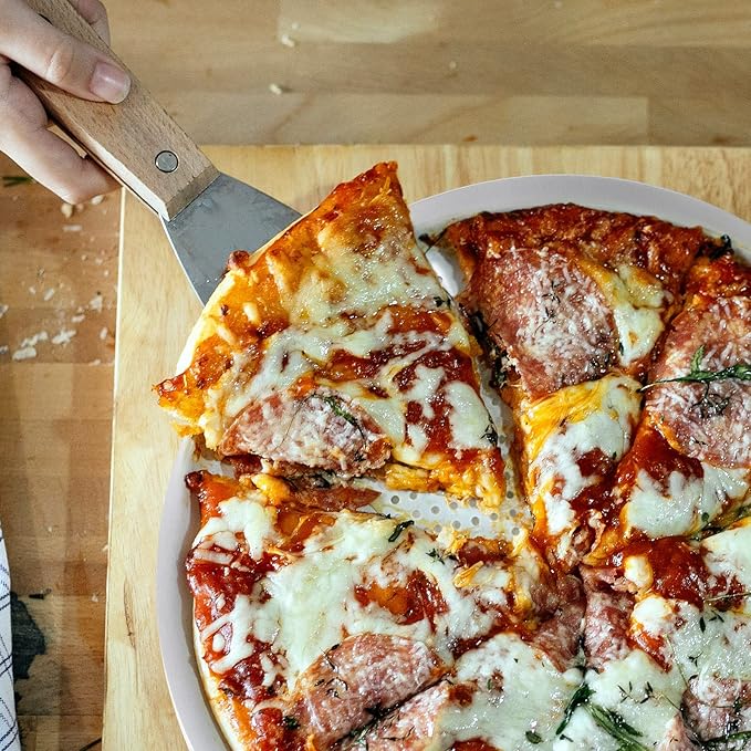 Beasea 10 Inch Pizza Pan, Pizza Pan with Holes Pizza Tray for Oven Crispy Crust Round Heavy Duty Aluminum Alloy Pizza Crisper Pan Pizza Baking Tray Bakeware for Home Restaurant Kitchen