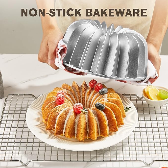 Nonstick Cake Pan, Nonstick Cast Aluminum bunt pan, 9.84” Fluted Tube Pan for Baking Unique Cake, 10 Cup Moldes para Pasteles, Cake Pans for Baking, High-Heat Resistant, Easy to Clean, Silver