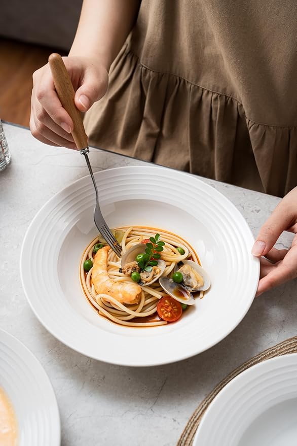 8.7-inch Wide Rim Ceramic Soup Bowl - Lead-Free White Pasta Bowls for Spaghetti, Salad, Stew, Rice Microwave & Dishwasher Safe - Scratch-Resistant & Heatproof Design Set of 2