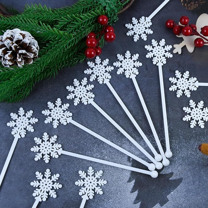 30pcs Snowflake Drink Stirrers Christmas Plastic Swizzle Sticks Beverage Winter Stir Sticks Reusable Coffee Cocktail Stirrers Bar Supplies for Cocktail Xmas Party Decor Winter Holiday Cocoa Bar