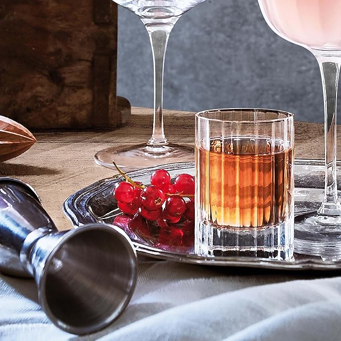 Luigi Bormioli Bach 2.25 oz Liqueur Glasses, Set of 4 - Fine Laser-Cut Rims Durable Thick Base, Made of SON-hyx Crystal - Sinuous Design Mixed Drink Glass - Made in Italy, Dishwasher Safe