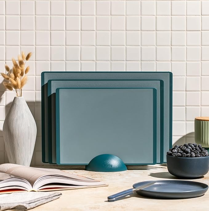 SMIRLY Plastic Cutting Board Set with Holder 3 Pieces, Non-Slip Dishwasher Safe Chopping Boards for Kitchen, Blue