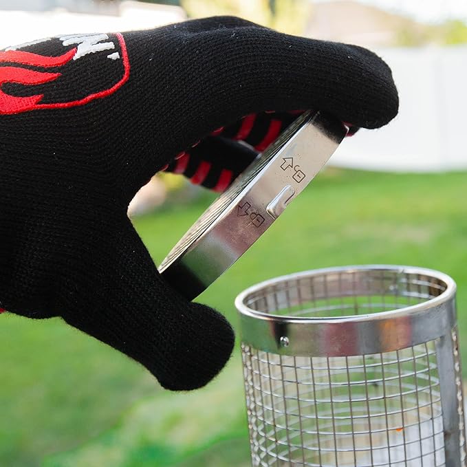 BLAZIN' GRILL Rolling Grill Basket | 2 x Grilling Basket & Smoker Accessories | Grill Baskets for Outdoor Grill with BBQ Gloves | Barbecue Grill baskets for Vegetables, Seafood & Meat