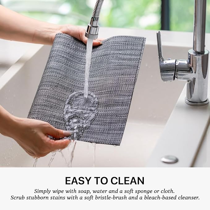 LEXMORE Placemat Set of 4 Vinyl/Plastic Woven Place Mats for Kitchen Table Indoor/Outdoor Washable Placemat Wipeable Dining Table Mats(Dark Gray)