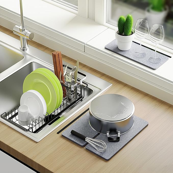 YIGII Dish Drying Rack with 3 X Diatomite Dish Mat- Expandable Dish Drainer for Kitchen in Sink/Countertop Dry Rack, Fast Drying Stone Mat, Dish Rack with Utensil Holder, 5.4”W x 12.1”-18.9”L