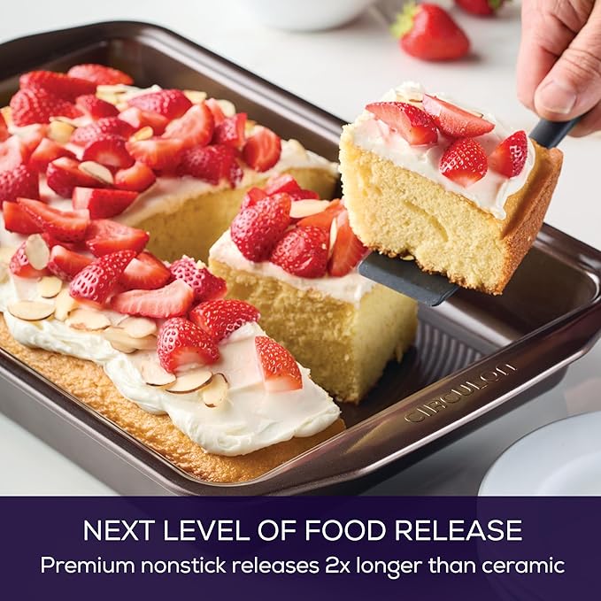 Circulon Symmetry Nonstick Rectangular Cake Pan - Chocolate - 9" x 13"