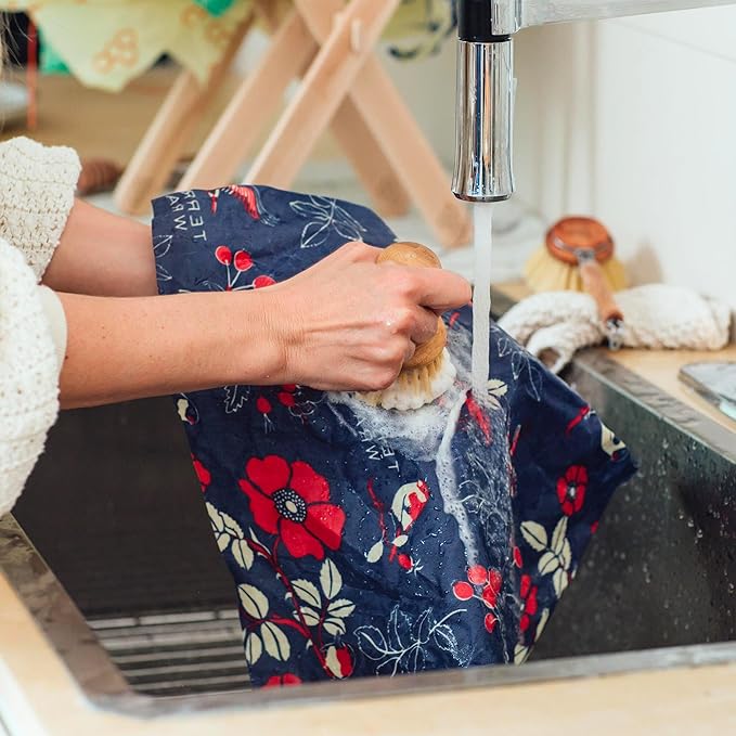 Bee's Wrap Beeswax Wraps for Food - Botanical 3 Pack (S, M, L) Made in USA Reusable & Organic Food Wraps, Sandwich Wrap & Bowl Covers - Eco-Friendly Alternative to Aluminum Foil & Plastic Wrap