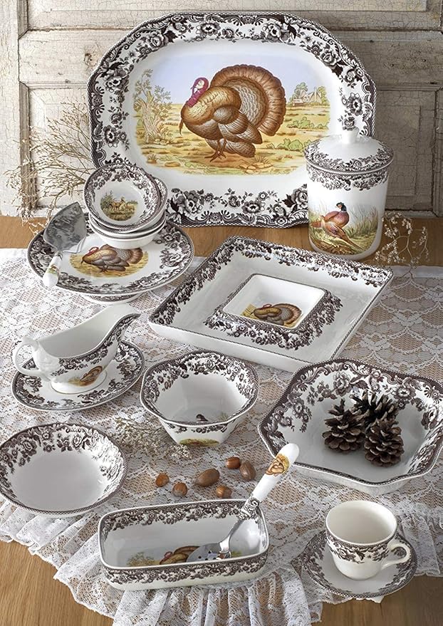 Spode Woodland Cranberry Dish with Slotted Spoon - Featuring Turkey Motif & British Flower Border, Fine Earthenware for Serving Cranberry Sauce, Chutneys, Vegetables - Oven, Microwave, Dishwasher safe