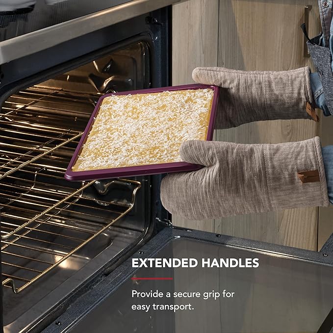KitchenAid 10x15in Nonstick Aluminized Steel Baking Sheet, Beetroot