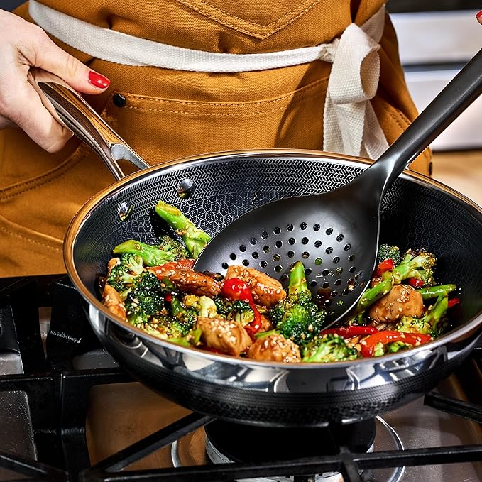 HexClad Hybrid Nonstick 10-Inch Wok with Stainless Steel Lid, Stay-Cool Handle, Dishwasher-Friendly, Oven-Safe Up to 900°F, Induction Ready, Compatible with All Cooktops