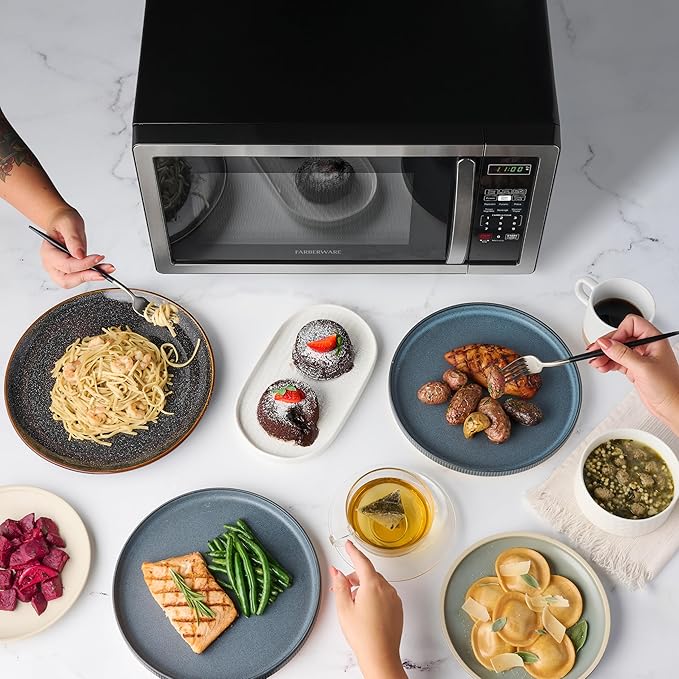 Farberware FMWO11AHTBKB 1.1 Cu. Ft. Stainless Steel Countertop Microwave Oven
