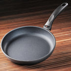 Swiss Diamond 9.5 Inch Frying Pan Nonstick Diamond Frying Pan, Aluminum Coated Skillet, Dishwasher Safe and Oven Safe Fry Pans with Stainless Steel Handle, Grey