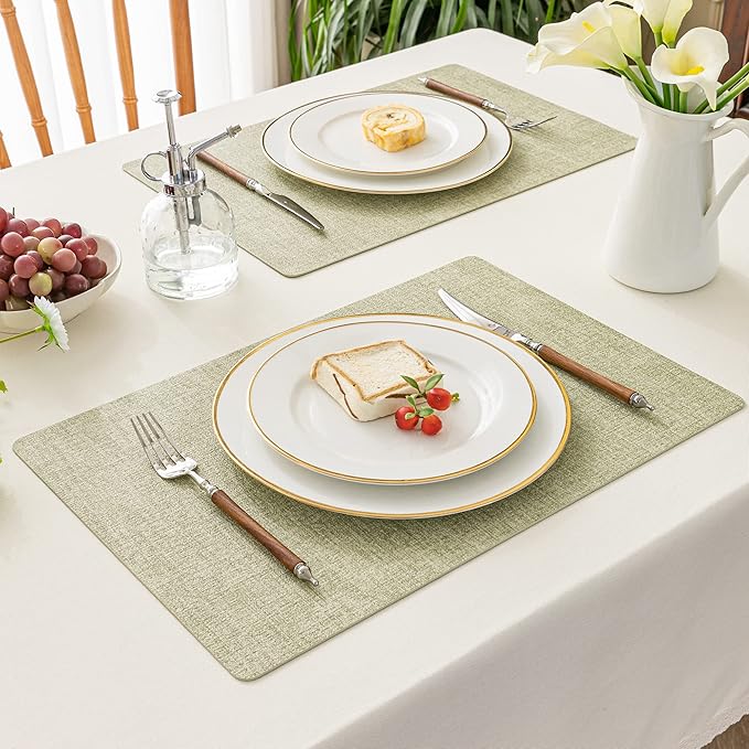 Romanstile Vinyl Placemats Set of 4-12 X 18 Inch - Heat Resistant Place Mats 100% Waterproof Oilproof Wipeable Reversible Faux Leather Table Mats for Kitchen/Dining/Party/Outdoor, Grass Green