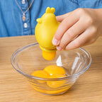 Egg Separator, Chicken Shape, Egg White Separator, Raw Eggs - No Drip, No Mess - Food Grade Silicone, Kitchen Cooking, Kitchen Gadgets Unique Baking Tools (Yellow)