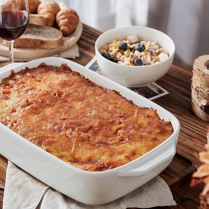 Large Ceramic Casserole Dish with Lid, 4.0 Quart Covered Rectangular Stoneware Baking Dishes for Oven, Deep 9x13 Inch Lasagna Pans for Baking and Serving, Perfect for Christmas Gifts, White