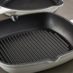 BergHOFF 10Pc Neo Enameled Cast Iron Cookware Set, Matching Lid, Oven Safe Up To 400°F, White