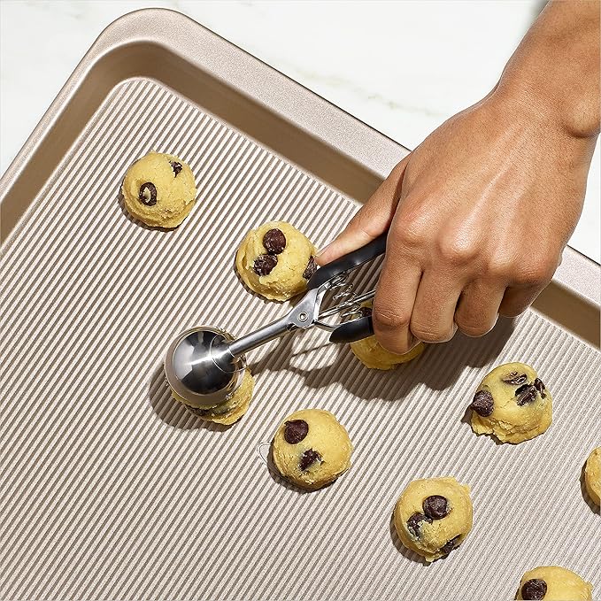 OXO Good Grips Non-Stick Pro Bakeware Cookie Sheet