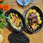 15"Oval Roasting Pan With Lid Small Chicken Roaster With 13.7in Inner Diameter Enamel Steel Roasting Pot Suitable for Outdoors Family Dinnerhigh Temperature Resistance Holiday Gifts