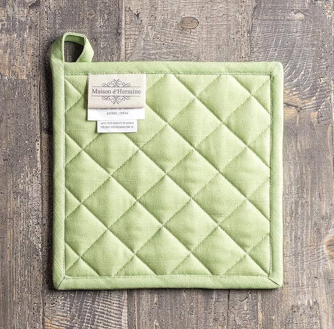 Maison d' Hermine Pot Holders 100% Cotton Heat Resistant Potholders 8" x 8" Hot Pads with Loop BBQ, Cooking, Baking, Grilling, Kitchen, Handling Hot Pans (Pack of 1, Christmas Dew)